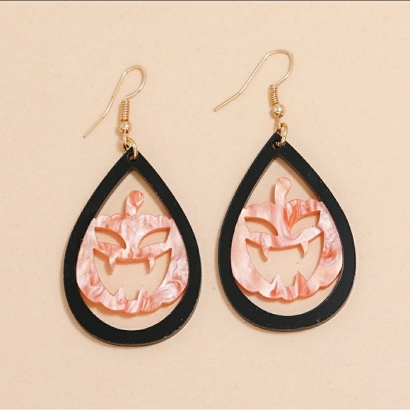 Jewelry - 🎃Jack-O-Lantern Drop Earrings